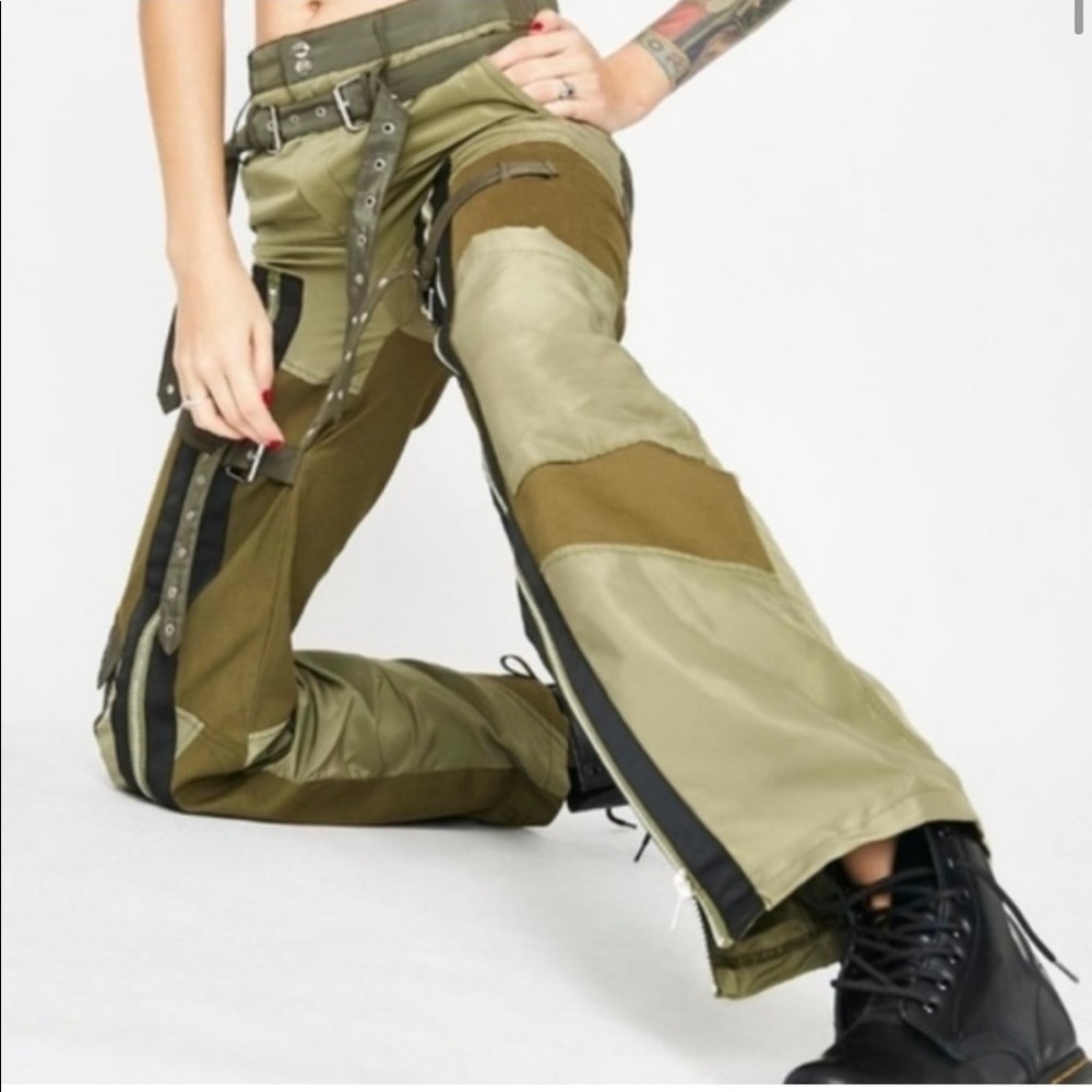 Hot & Delicious Buckle Zip Up Olive Green Cargo Pants, Size S